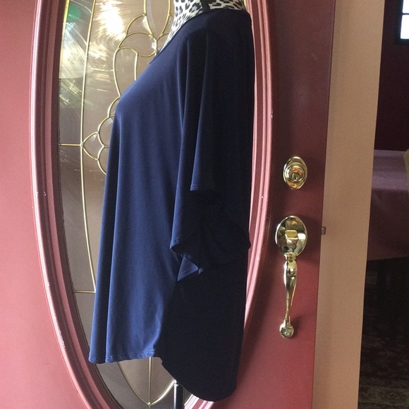 J M Fleurette Shirt - Picture 3 of 4